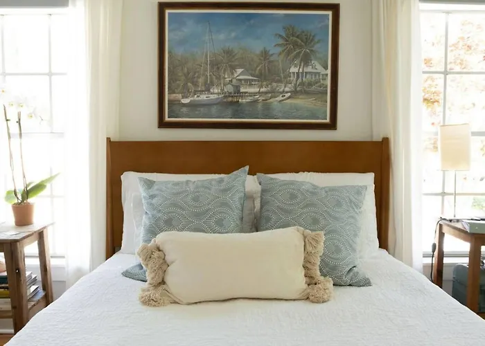 The Fairhope Bay Room