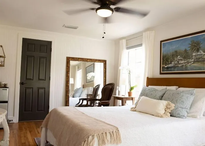 The Fairhope Bay Room